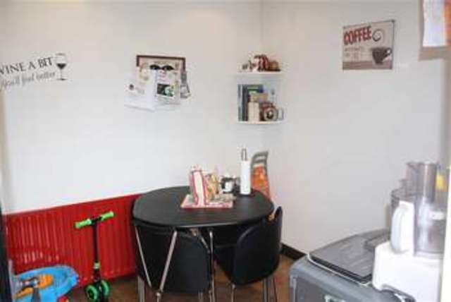  Image of 2 bedroom Property for sale in Launcelot Road Downham Bromley BR1 at Launcelot Rd Downham Downham, BR1 5DR
