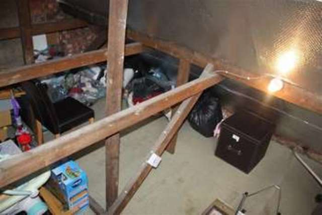  Image of 2 bedroom Property for sale in Launcelot Road Downham Bromley BR1 at Launcelot Rd Downham Downham, BR1 5DR