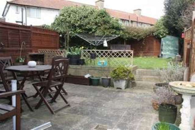  Image of 2 bedroom Property for sale in Launcelot Road Downham Bromley BR1 at Launcelot Rd Downham Downham, BR1 5DR