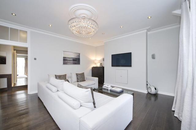  Image of 2 bedroom Flat for sale in Leamington Road Villas London W11 at Leamington Road Villas  London, W11 1HT