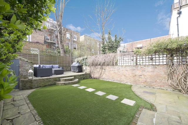  Image of 2 bedroom Flat for sale in Leamington Road Villas London W11 at Leamington Road Villas  London, W11 1HT