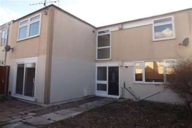  Image of 2 bedroom Detached house to rent in Knights Laindon Basildon SS15 at Basildon, SS15 5LE