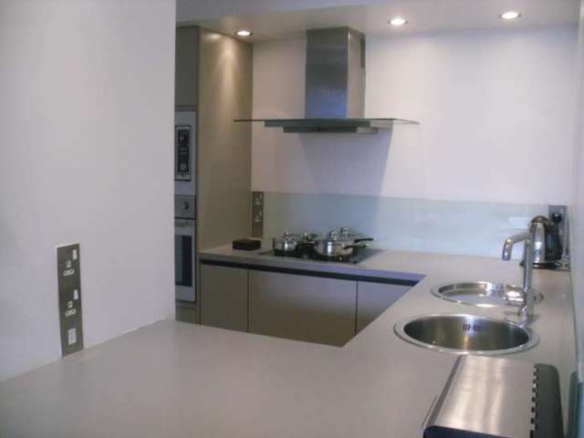  Image of 2 bedroom Apartment to rent in Leftbank Manchester M3 at Leftbank  Manchester, M3 3AG