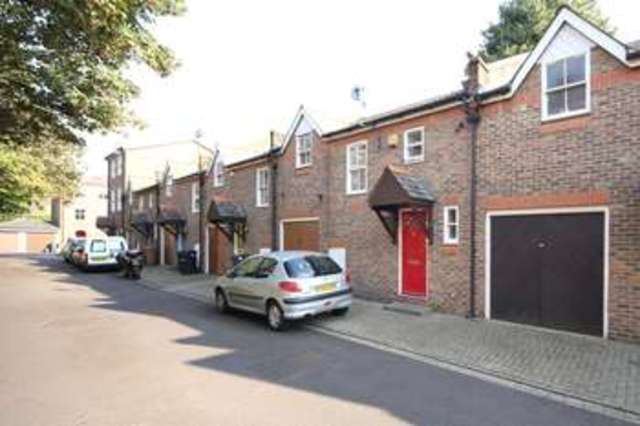  Image of 3 bedroom Mews for sale in Leopold Mews London E9 at South Hackney London South Hackney, E9 7NL