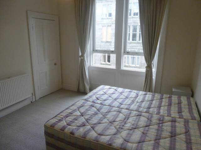  Image of 2 bedroom Flat to rent in Leslie Place Edinburgh EH4 at Stockbridge Edinburgh Edinburgh, EH4 1NH