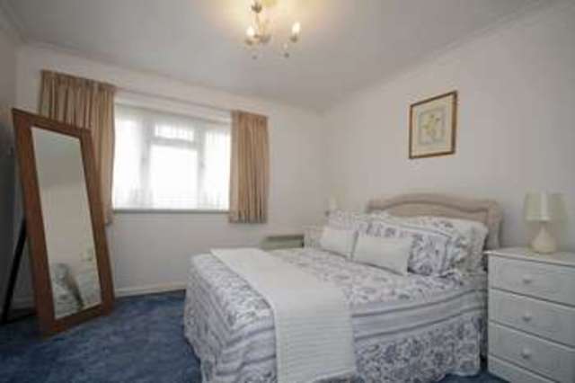  Image of 2 bedroom Flat for sale in Fortescue Road Paignton TQ3 at Fortescue Road Preston Paignton, TQ3 2BZ
