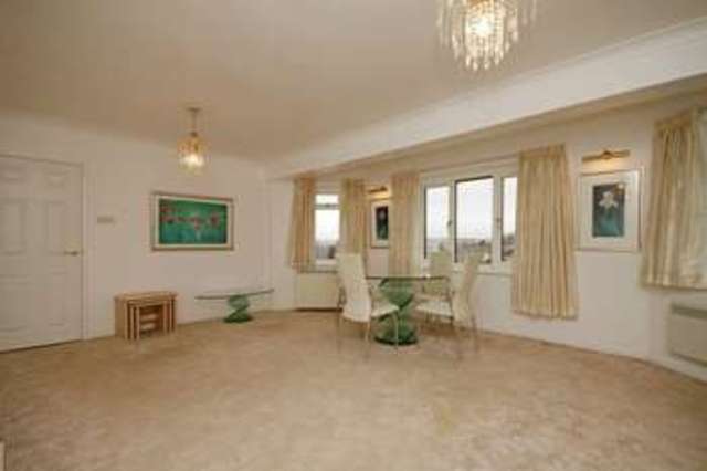  Image of 2 bedroom Flat for sale in Fortescue Road Paignton TQ3 at Fortescue Road Preston Paignton, TQ3 2BZ