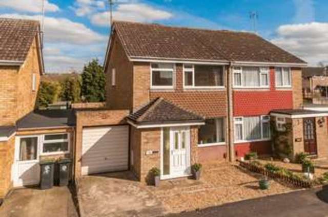  Image of 3 bedroom Detached house for sale in Linden Avenue Higham Ferrers Rushden NN10 at Linden Avenue Higham Ferrers Rushden, NN10 8ET