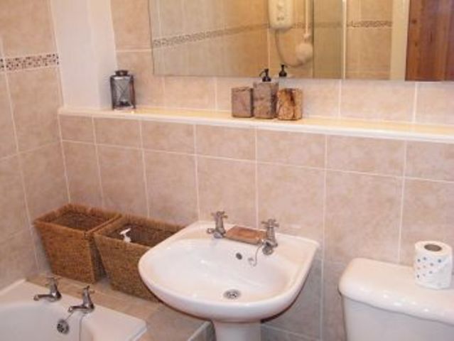  Image of 1 bedroom Flat to rent in Linden Street Anniesland Glasgow G13 at Anniesland Glasgow Glasgow, G13 1DQ