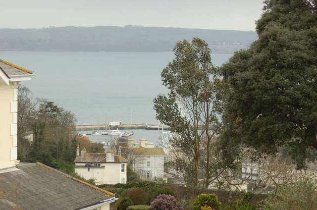  Image of 2 bedroom Apartment to rent in Lower Warberry Road Torquay TQ1 at Lower Warberry Road  Torquay, TQ1 1QY