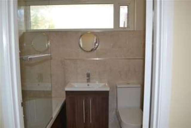  Image of 3 bedroom Detached house to rent in Allen Vale Liskeard PL14 at Liskeard, PL14 4HL