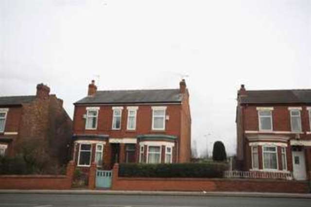  Image of 3 bedroom Semi-Detached house to rent in Liverpool Road Eccles Manchester M30 at Liverpool Road Eccles Manchester, M30 7LA