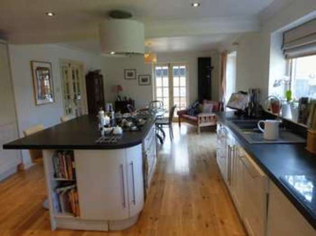  Image of 4 bedroom Detached house for sale in Glanhwfa Road Llangefni LL77 at Glanhwfa Road  Llangefni, LL77 7EU