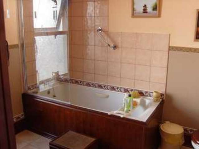 Image of 5 bedroom Detached house for sale in Llannon Road Pontyberem Llanelli SA15 at Llannon Road Pontyberem Llanelli, SA15 5LY