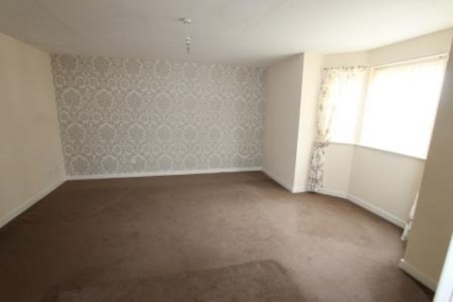  Image of 2 bedroom Flat to rent in Lloyd Court Rutherglen Glasgow G73 at Rutherglen South Lanarkshire South Lanarkshire, G73 1NS