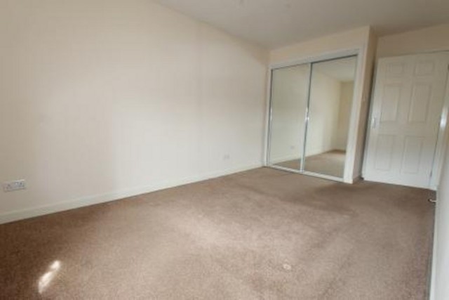  Image of 2 bedroom Flat to rent in Lloyd Court Rutherglen Glasgow G73 at Rutherglen South Lanarkshire South Lanarkshire, G73 1NS