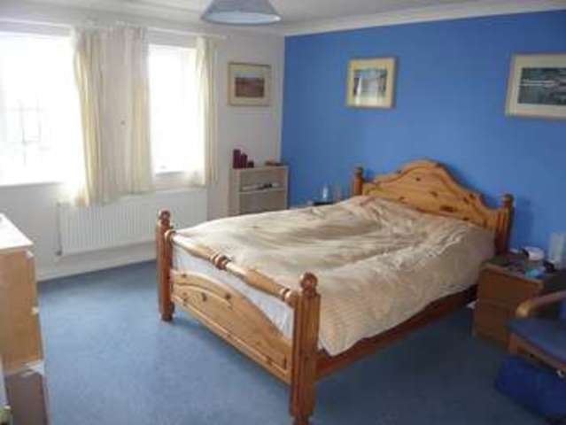  Image of 4 bedroom Detached house to rent in Llys Castell Margam Port Talbot SA13 at Llys Castell  Port Talbot, SA13 2UX