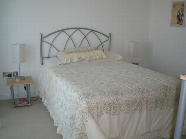  Image of 2 bedroom Flat to rent in Lochinvar Drive Edinburgh EH5 at Granton Edinburgh Edinburgh, EH5 1GJ