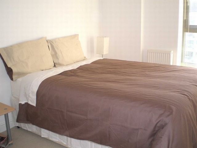  Image of 2 bedroom Flat to rent in Lochinvar Drive Edinburgh EH5 at Granton Edinburgh Edinburgh, EH5 1GJ