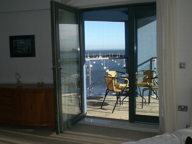  Image of 2 bedroom Flat to rent in Lochinvar Drive Edinburgh EH5 at Granton Edinburgh Edinburgh, EH5 1GJ