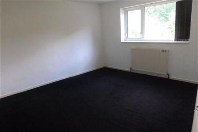  Image of 2 bedroom Maisonette to rent in Lock Drive Stechford Birmingham B33 at Tile Cross, B33 8AB