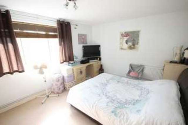  Image of 2 bedroom Flat for sale in The Brambles Salisbury SP1 at The Brambles  Salisbury, SP1 3EZ