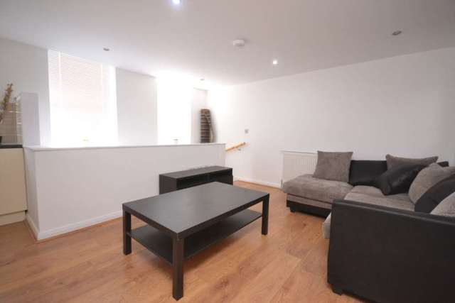  Image of 1 bedroom Apartment to rent in London Street Reading RG1 at London Street  Reading, RG1 4QA