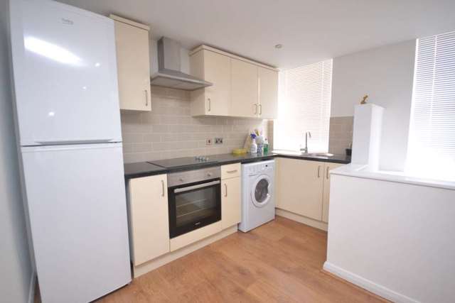  Image of 1 bedroom Apartment to rent in London Street Reading RG1 at London Street  Reading, RG1 4QA