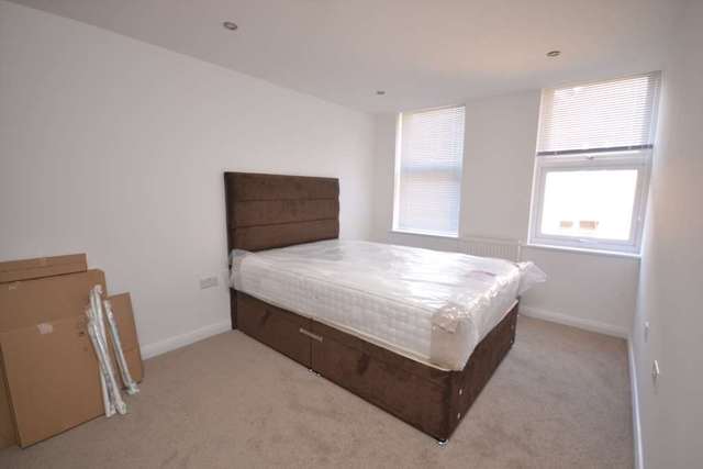  Image of 1 bedroom Apartment to rent in London Street Reading RG1 at London Street  Reading, RG1 4QA