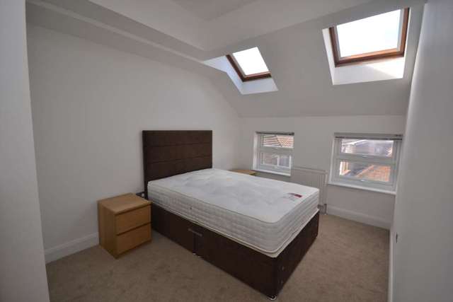 Image of 1 bedroom Apartment to rent in London Street Reading RG1 at London Street  Reading, RG1 4QA