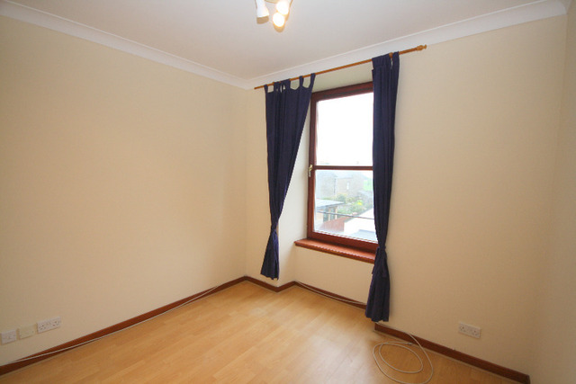  Image of 1 bedroom Flat to rent in Long Lane Broughty Ferry Dundee DD5 at Broughty Ferry Dundee Dundee, DD5 2EF