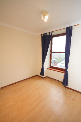  Image of 1 bedroom Flat to rent in Long Lane Broughty Ferry Dundee DD5 at Broughty Ferry Dundee Dundee, DD5 2EF
