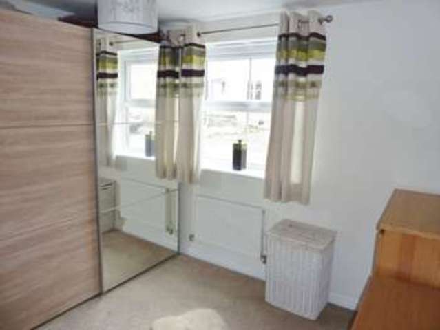  Image of 2 bedroom Flat to rent in Longacres Bridgend CF31 at Longacres  Bridgend, CF31 2DH
