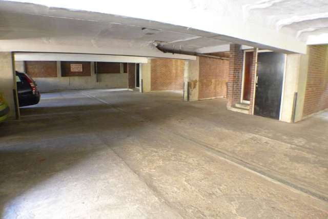  Image of 2 bedroom Flat for sale in Longlands Road Sidcup DA15 at Longlands Road  Sidcup, DA15 7LY