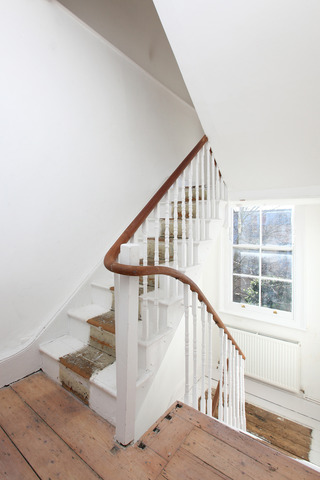 Image of 2 bedroom Apartment for sale in Loughborough Road London SW9 at Loughborough Road  Stockwell, SW9 7SB