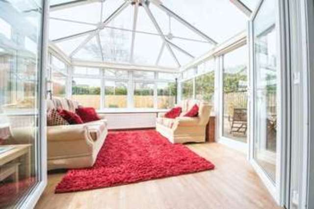  Image of 5 bedroom Detached house for sale in Lowbrook Close Aylesbury HP21 at Lowbrook Close  Aylesbury, HP21 9XW