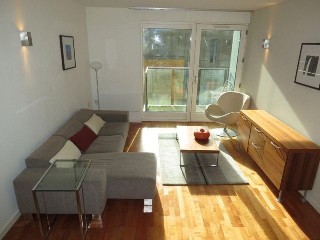  Image of 1 bedroom Apartment to rent in City Road East Manchester M15 at 38 City Road East  Manchester City, M15 4QN