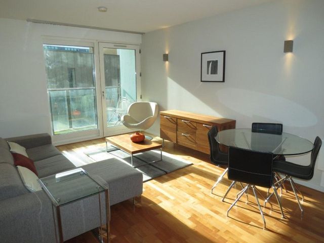  Image of 1 bedroom Apartment to rent in City Road East Manchester M15 at 38 City Road East  Manchester City, M15 4QN