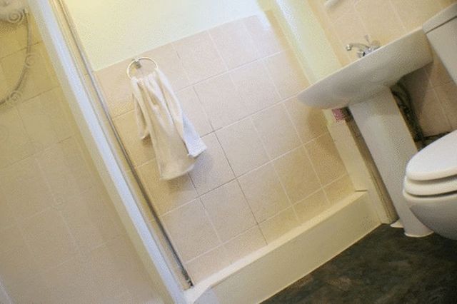  Image of 1 bedroom Flat to rent in Lydford Court Newcastle upon Tyne NE3 at Lydford Court Array Kingston Park, NE3 2RB