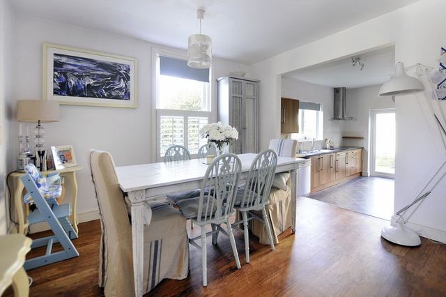  Image of 4 bedroom Semi-Detached house for sale in Lyndhurst Road Broadwater Worthing BN11 at Lyndhurst Road  Worthing, BN11 2DE