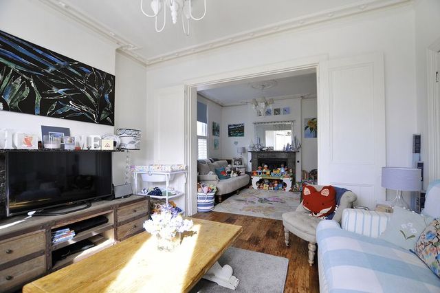  Image of 4 bedroom Semi-Detached house for sale in Lyndhurst Road Broadwater Worthing BN11 at Lyndhurst Road  Worthing, BN11 2DE