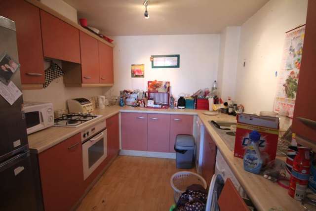  Image of 2 bedroom Flat for sale in Macarthur Close Erith DA8 at Macarthur Close  Erith, DA8 1BL
