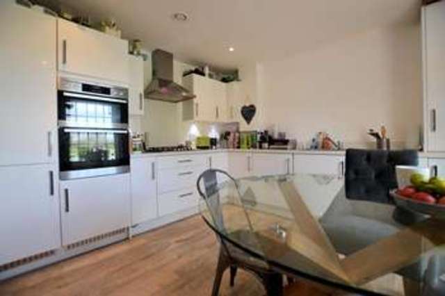  Image of 3 bedroom Semi-Detached house for sale in Maida
