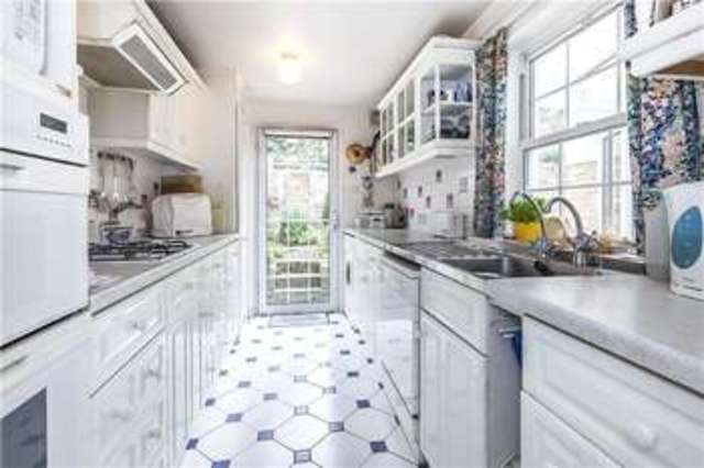  Image of 3 bedroom Terraced house for sale in Maidenstone Hill London SE10 at London  Greenwich, SE10 8SY