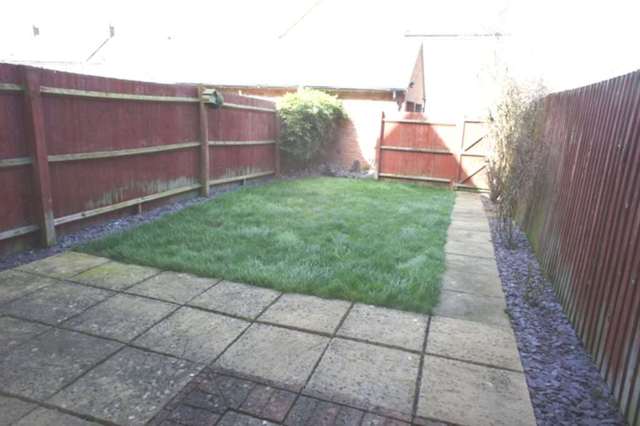  Image of 3 bedroom Terraced house to rent in Mallards Way Bicester OX26 at Mallards Way  Bicester, OX26 6UA
