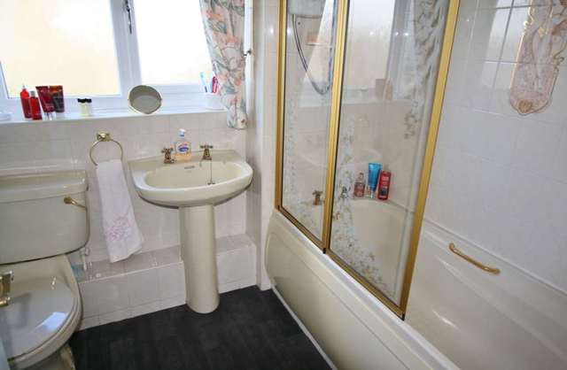  Image of 3 bedroom Detached house for sale in Manor Park Gardens Gomersal Cleckheaton BD19 at Manor Park Gardens Gomersal Cleckheaton, BD19 4BA