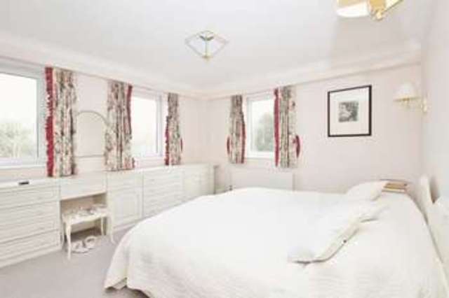  Image of 3 bedroom Flat for sale in Manor Road Bournemouth BH1 at Manor Road  Bournemouth, BH1 3BY