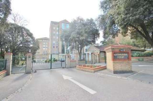  Image of 3 bedroom Flat for sale in Manor Road Bournemouth BH1 at Manor Road  Bournemouth, BH1 3BY