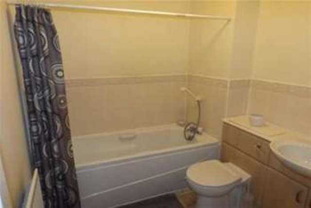  Image of 2 bedroom Flat to rent in Marine Parade Dundee DD1 at Dundee, DD1 3BN