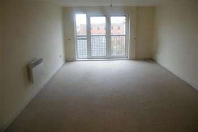  Image of 2 bedroom Flat to rent in Marsden Road Bolton BL1 at Bolton, BL1 2JX